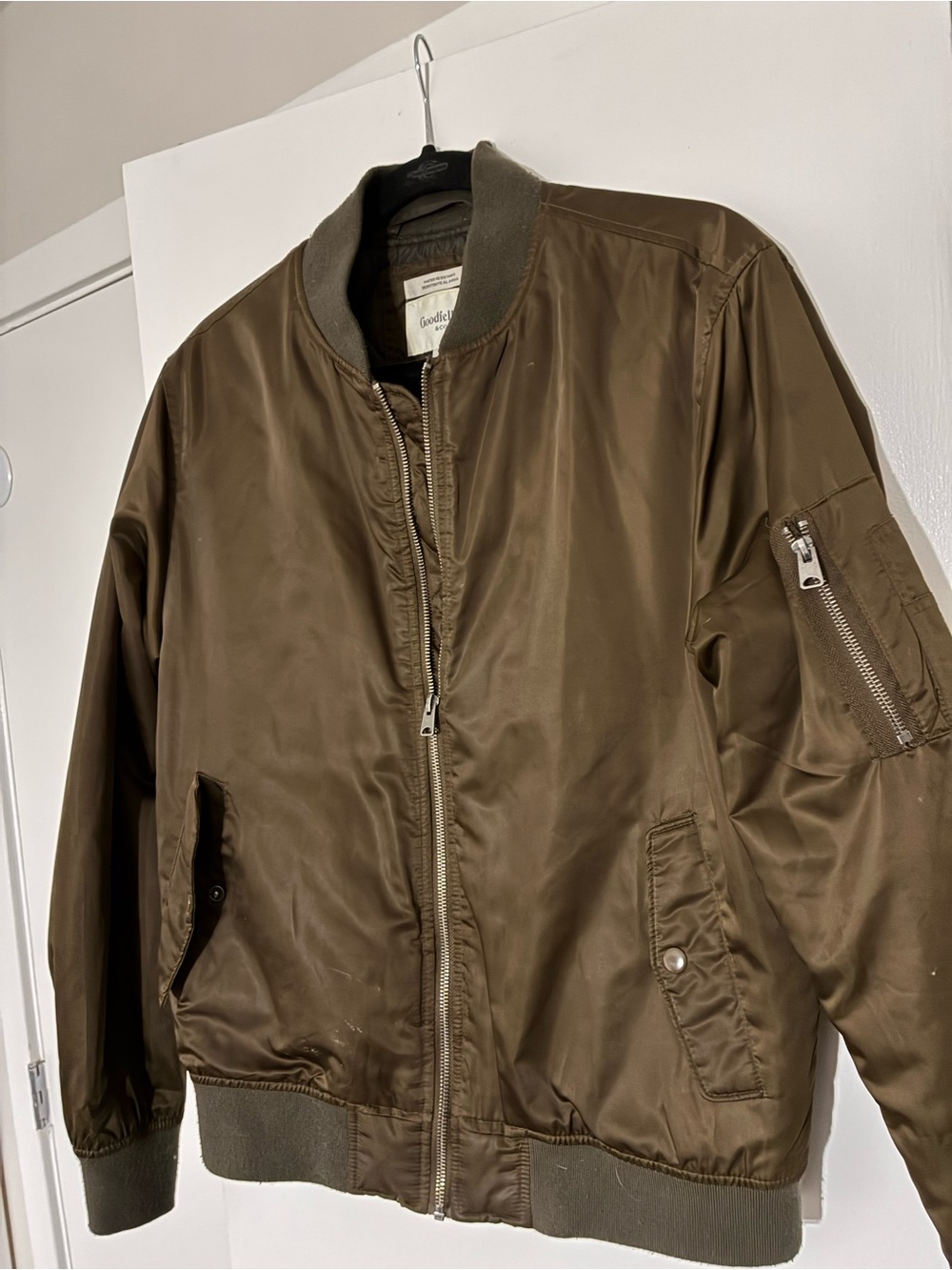 Men's Olive Bomber Jacket - Classic Zip Front Goodfellow M